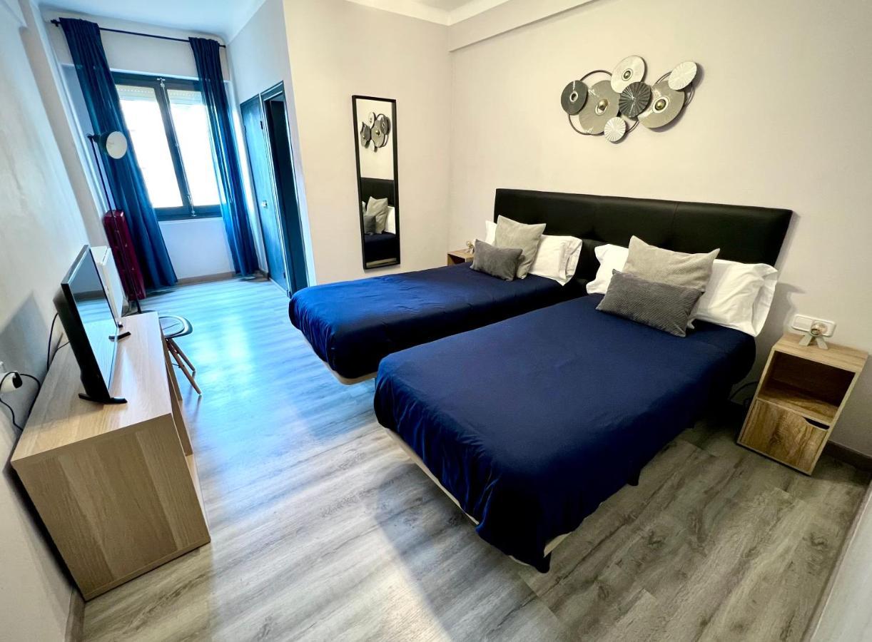 Hostal La Canonja Тремп Экстерьер фото